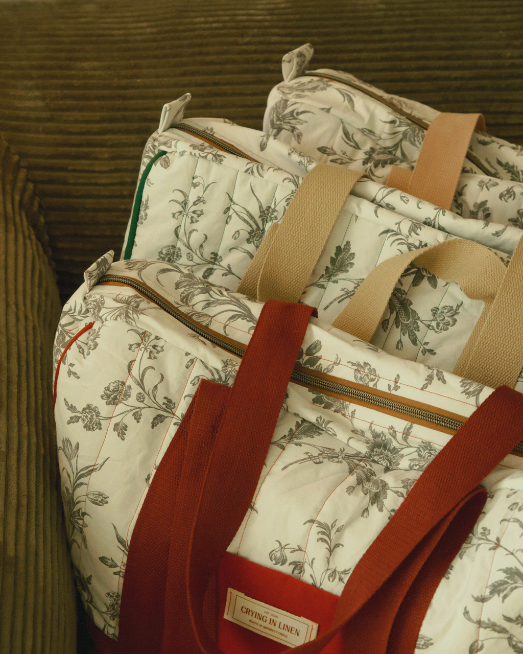 A Toile Bag for a French Exit