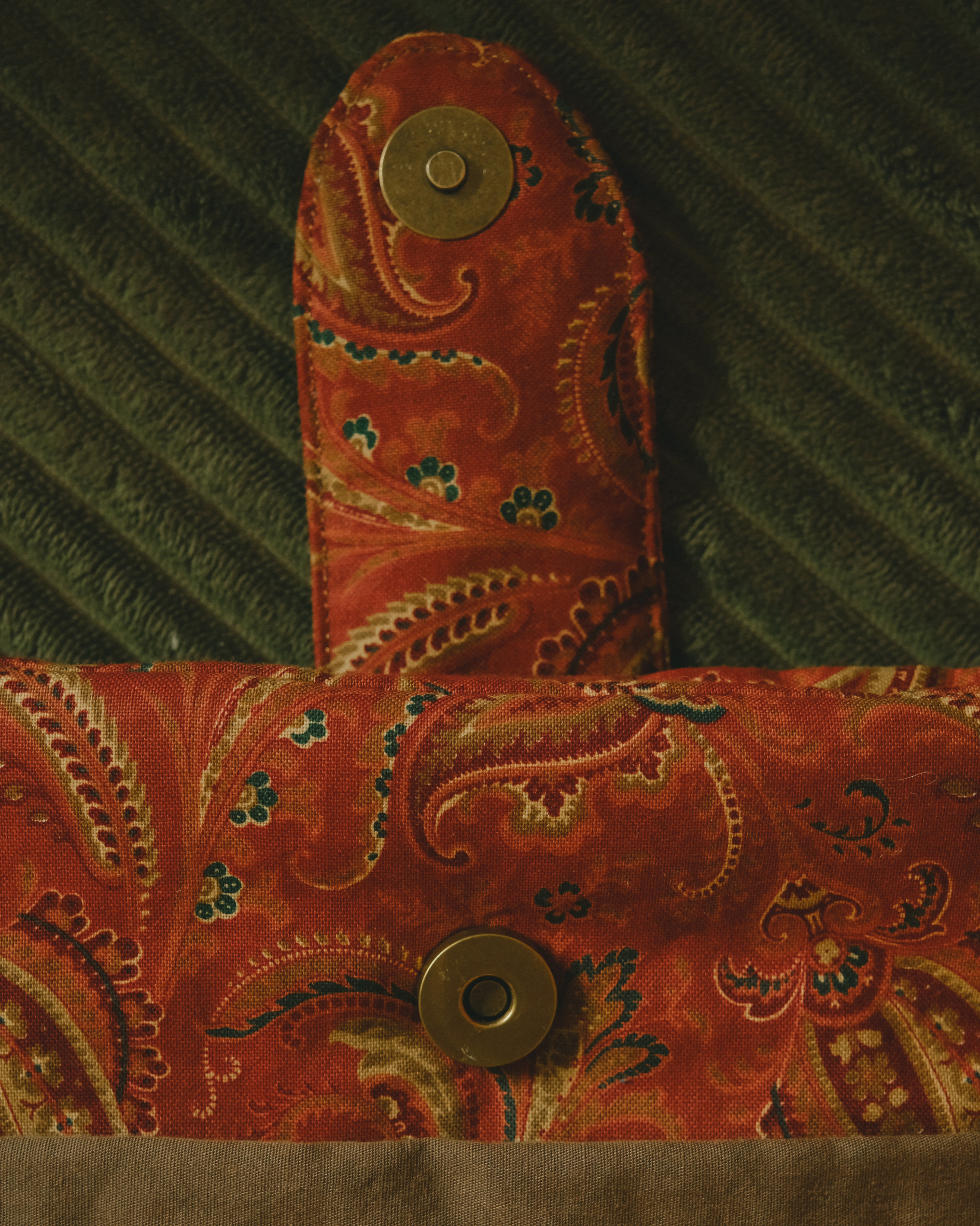 The Reading Room Sleeve: Canyon Ember