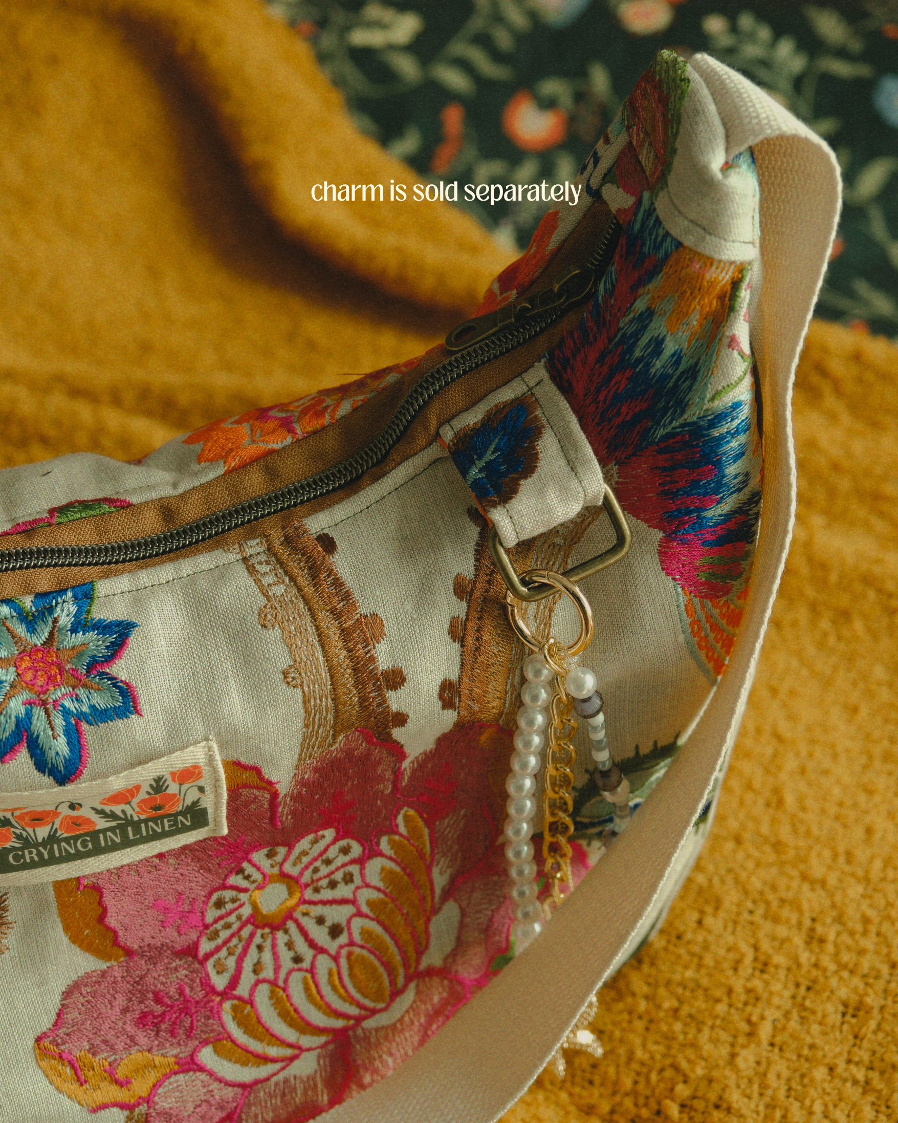 Nomad Atelier Crescent | Crossbody Bag