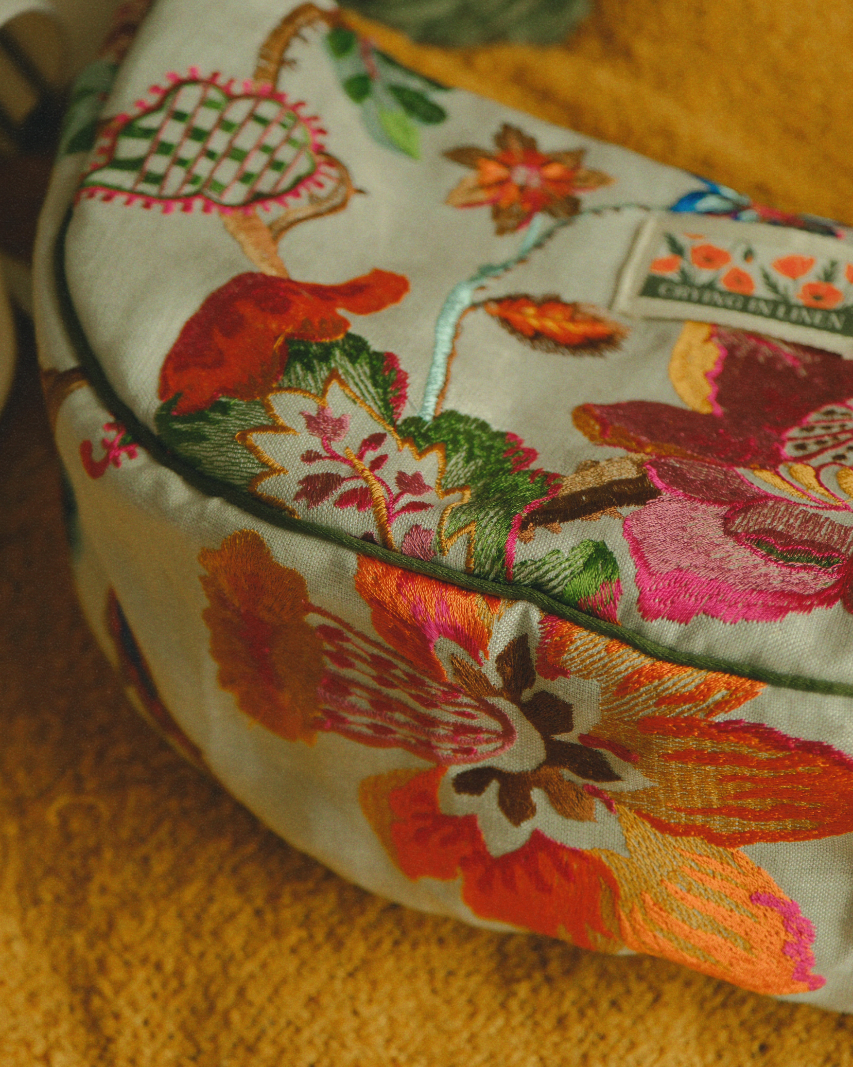 Nomad Atelier Crescent | Crossbody Bag