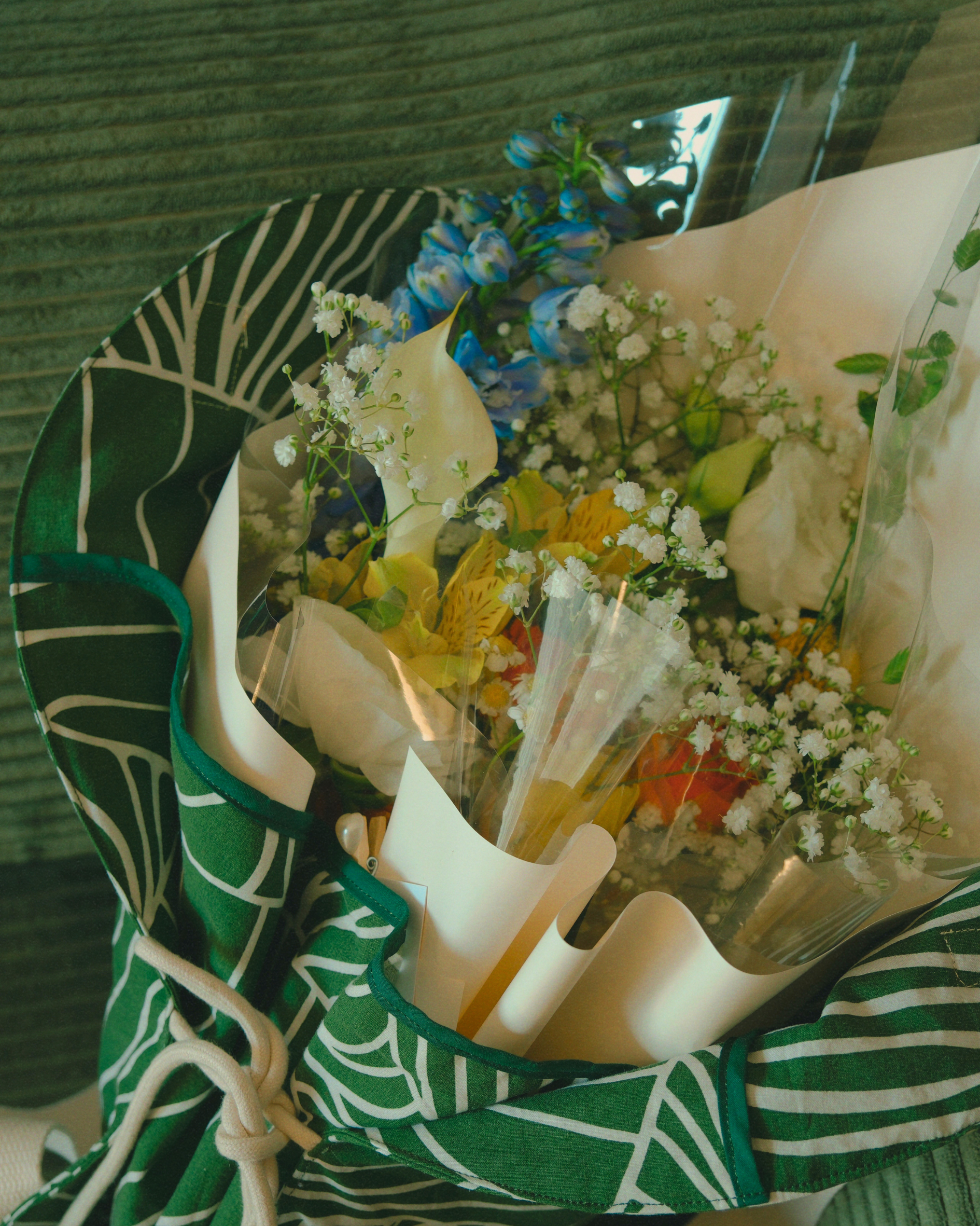 Palm Pavilion Crescent | Flower Bag