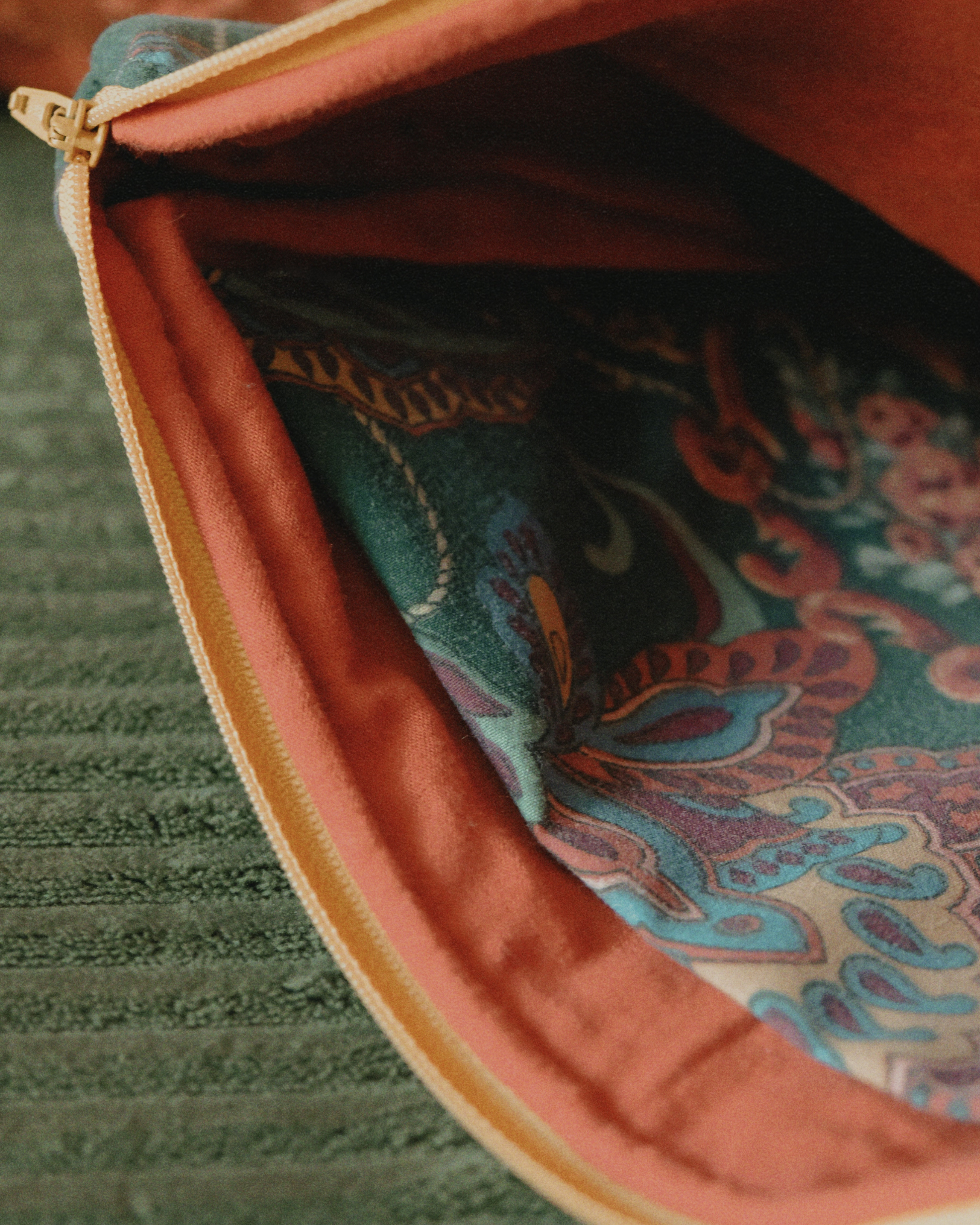 The Commute Companion | Book Sleeve