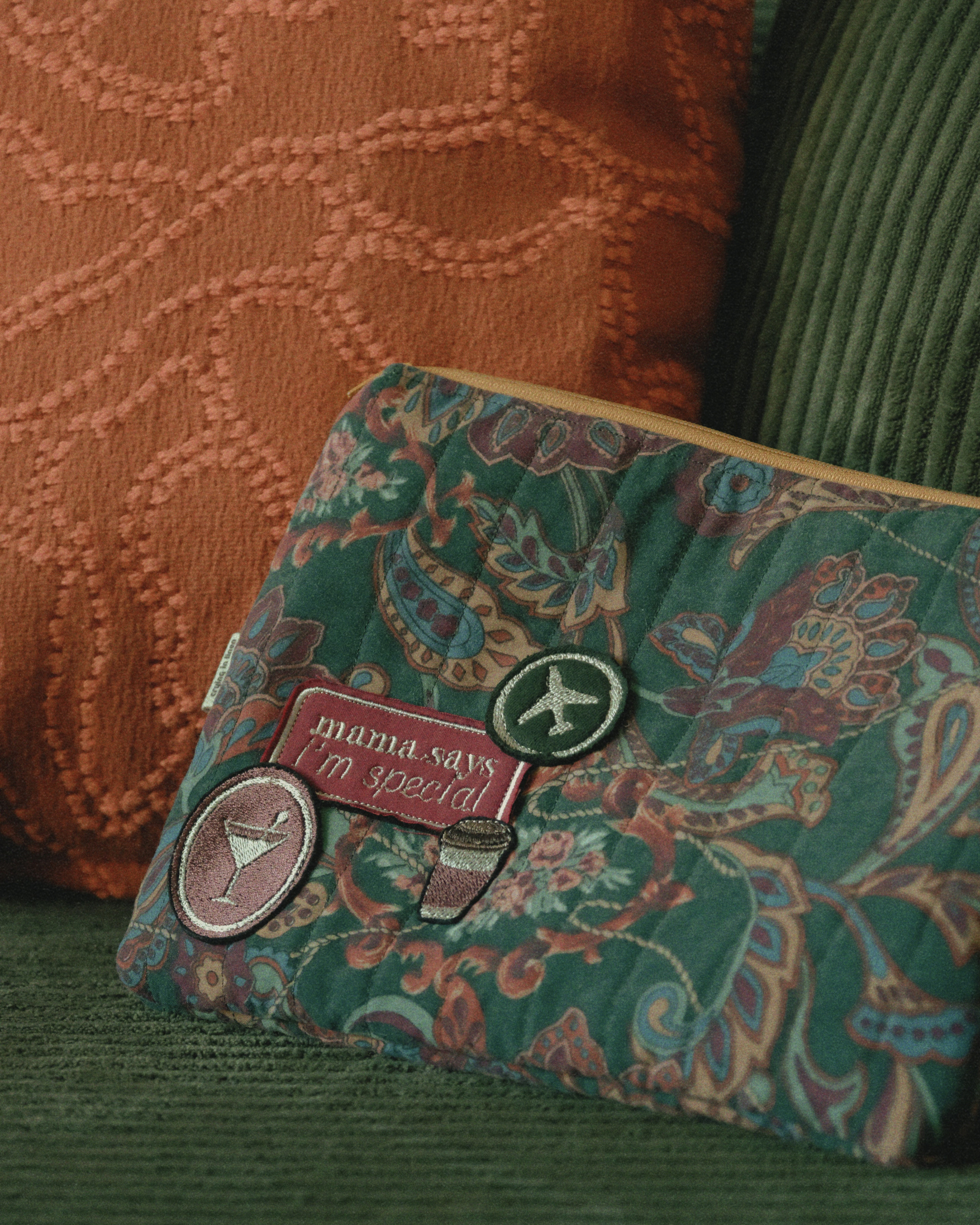 The Commute Companion | Book Sleeve