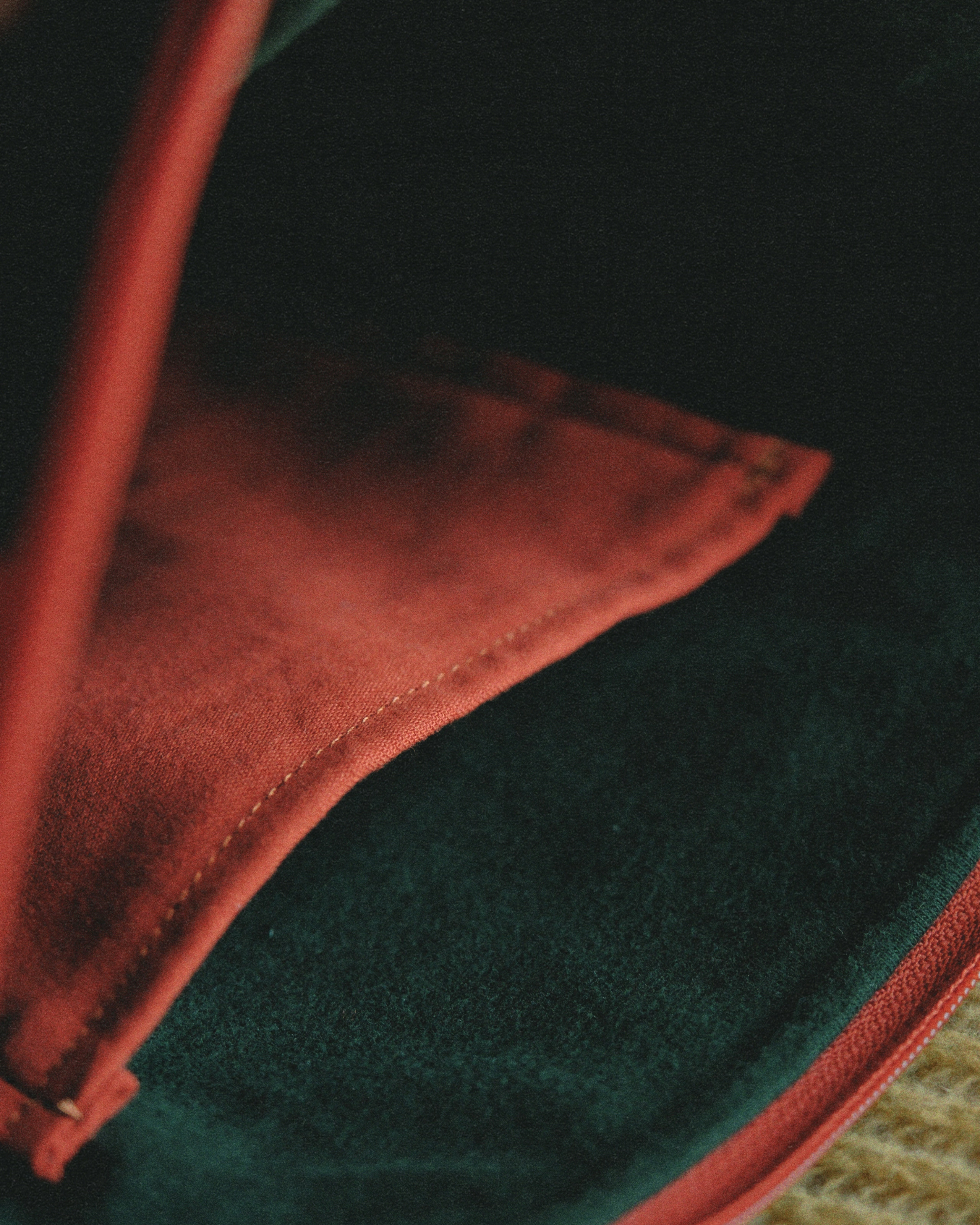 A Sleeve for Reading Between the Lines