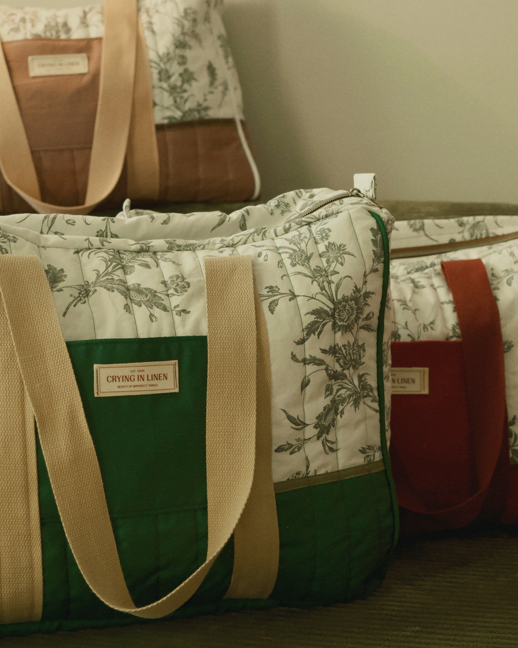 A Toile Bag for a French Exit