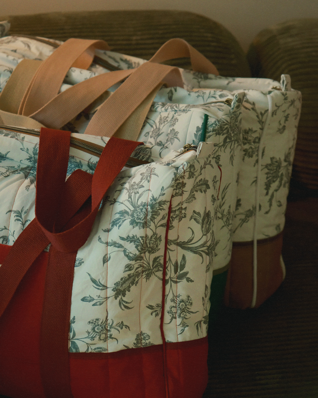 A Toile Bag for a French Exit
